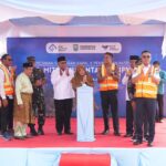Bupati Siak meresmikan pembangunan galangan kapal PT MNS